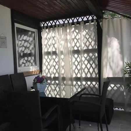 Nyaraló House - 2m From
